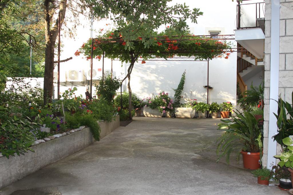 Apartments Becic Budva Exterior photo